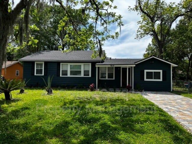 Photo - 7616 Lueders Ave