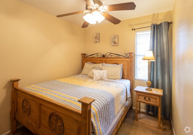 1HAB 1BA - 374 ft² - The Laurel Condos