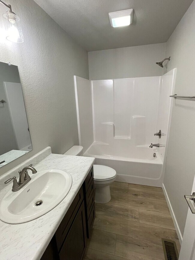 Photo - ~ APPLICATIONS PENDING ~ NEW BUILD! Brand ...