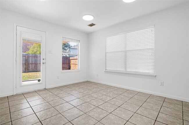 Photo - 29407 Legends Hill Dr