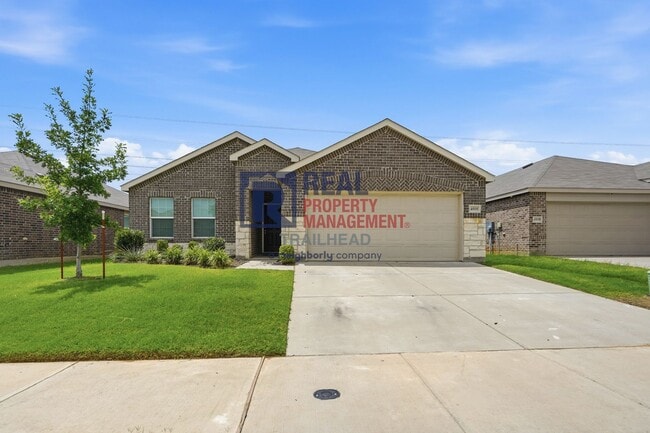 Building Photo - Modern 4-Bedroom Home in Newberry Point