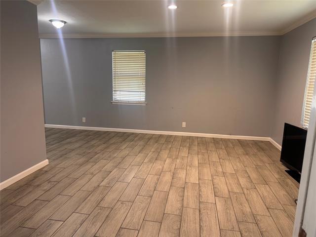 Photo - 514 E Lynn Dr