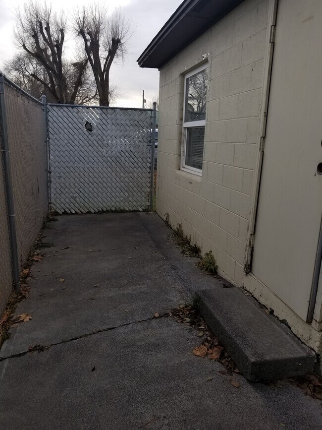 Photo - 326 3rd Ave SE Unidad 326 3rd Ave SE #1