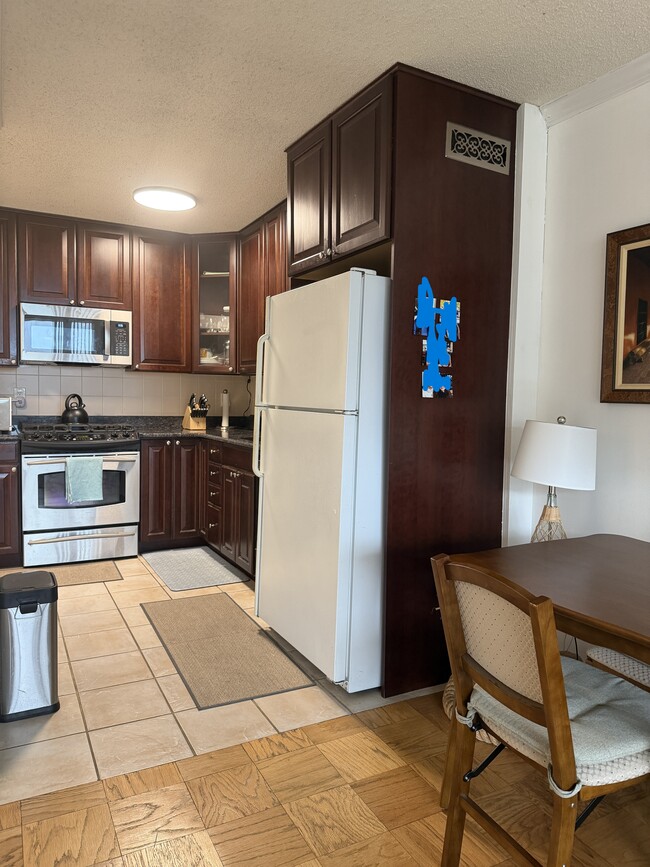 Photo - 5225 Pooks Hill Rd Unit 1307S