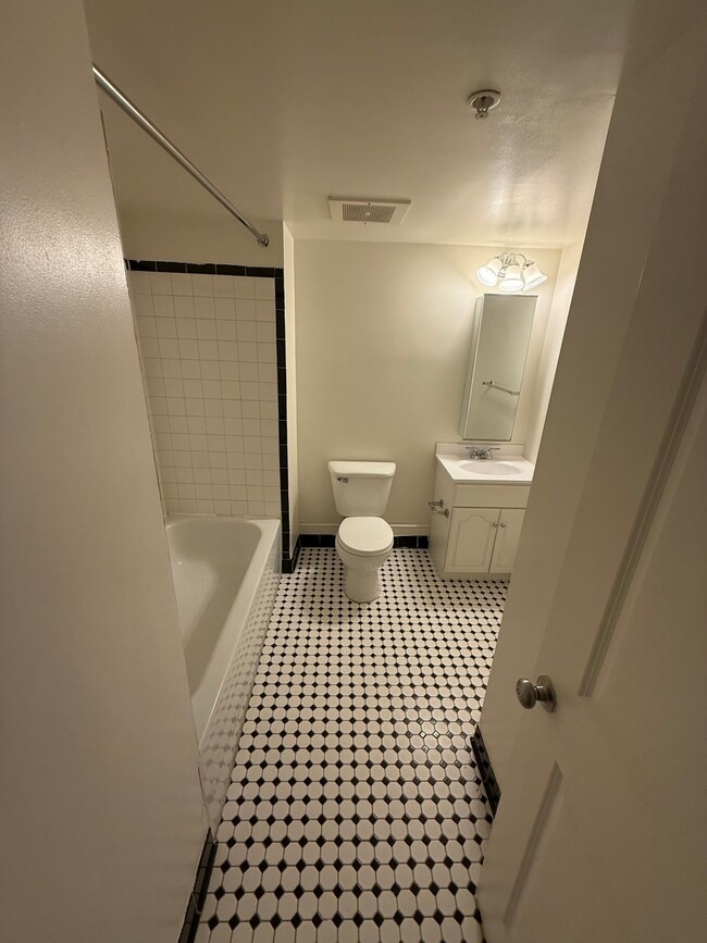 Photo - 1312 Guilford Ave Unit 202