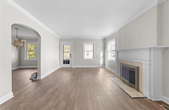 Photo - 607 Sykes Ave