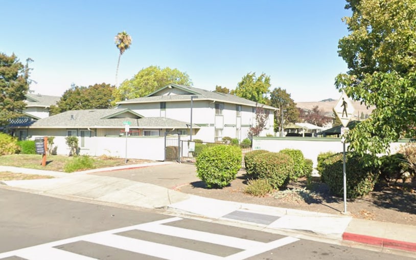 Photo - 725 Auburn Pl