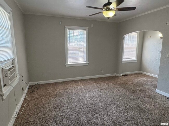Photo - 2317 W Kellogg Ave Unidad 3
