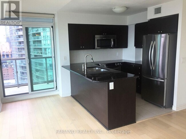 Photo - 19 Grand Trunk Crescent Unité 3302