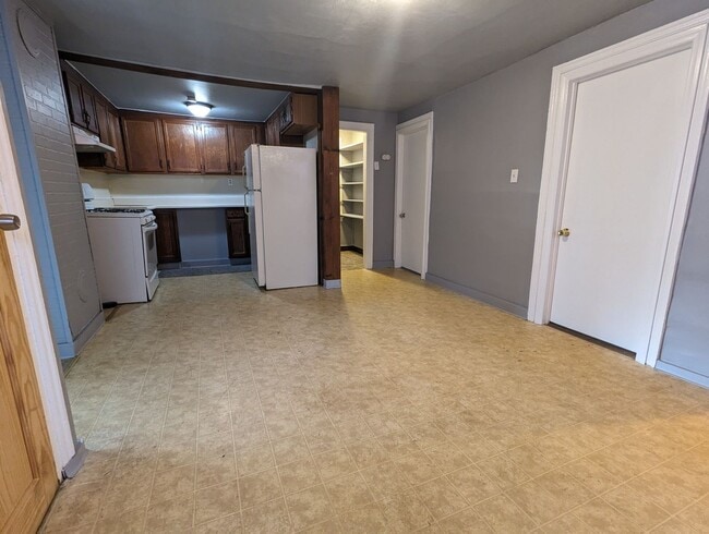 Photo - Sargent St. Unit 2