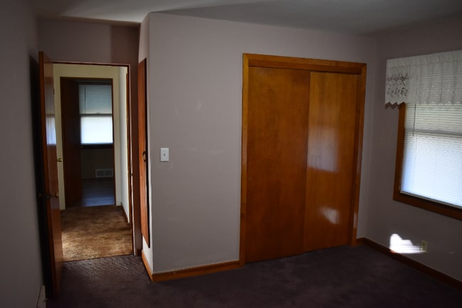 Photo - 717 Willow St