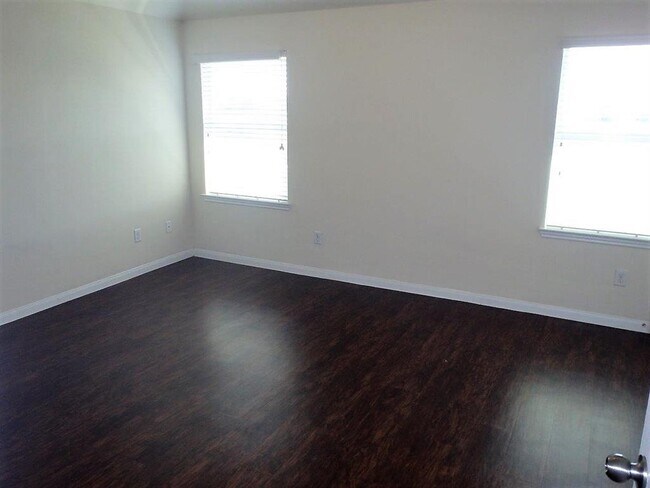 Photo - 12805 Dopey Hollow