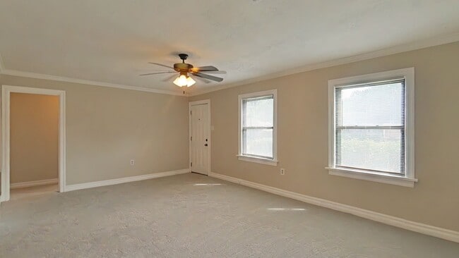 Photo - 1307 NW Maple Ave