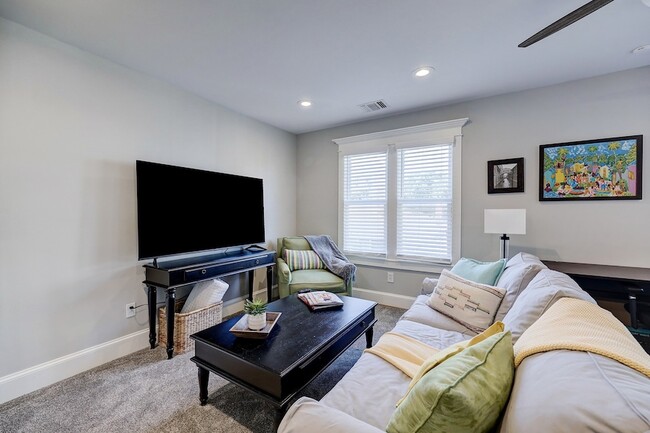 Photo - 516 Heights Blvd