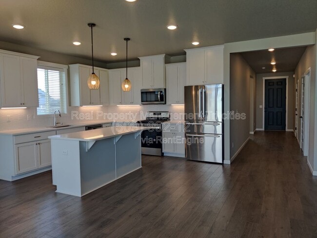 Photo - 8304 Gardner St