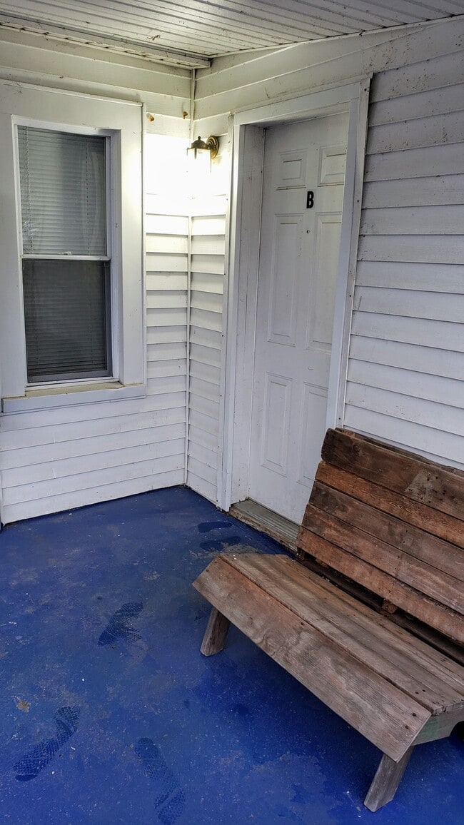 Photo - 101 Fairground Ave