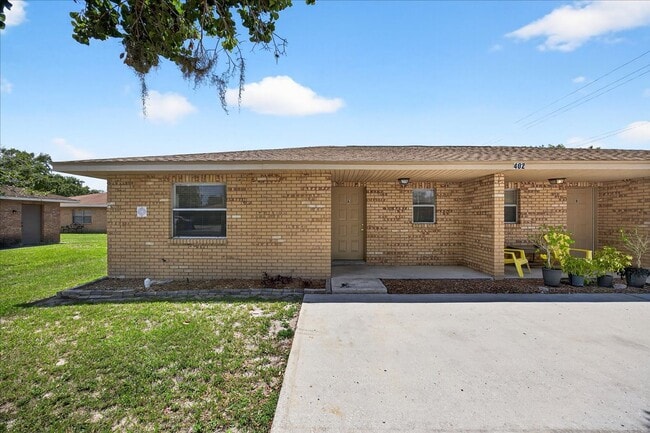 Photo - 402 Big Cedar Way Unit A