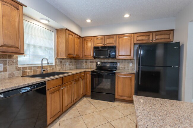 Photo - 3-Bedroom Home in Pine Lakes, Palm Coast