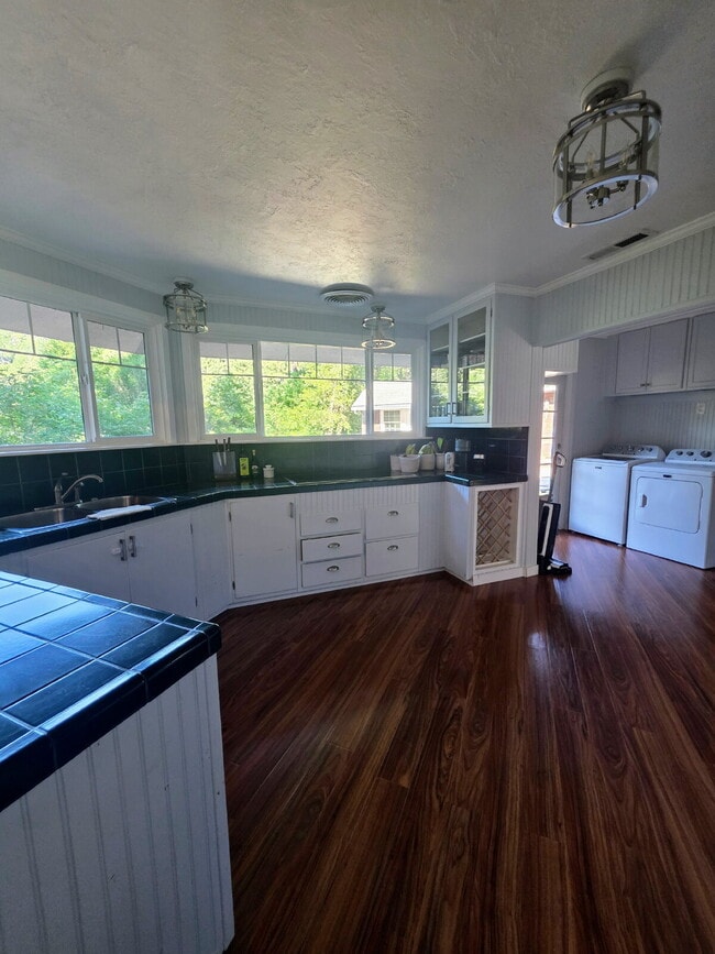 Photo - OPEN HOUSE Sat. 6/27 from 2-3PM and Sun. 12-1PM Breathtaking Home offers flexible living with bon... Unidad A