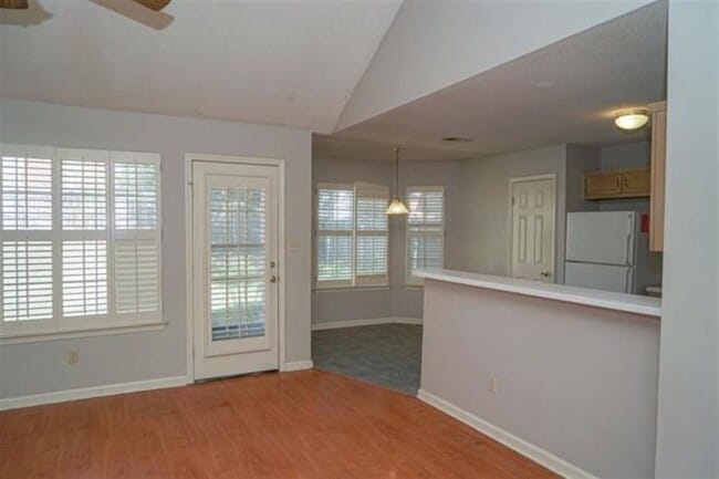 Photo - 7938 Anne's Cir