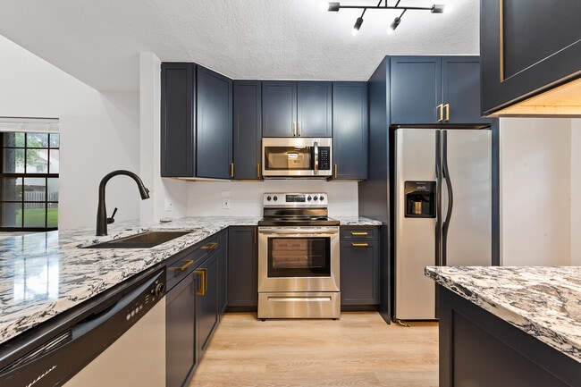 Photo - 243 City View Dr