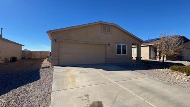 Building Photo - 16 Tome Vista Dr