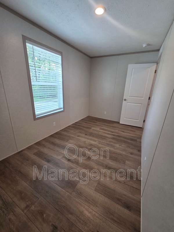 Photo - 8701 NE 107th Pl