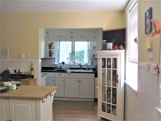 Photo - 95 Bartlett St Unit 95