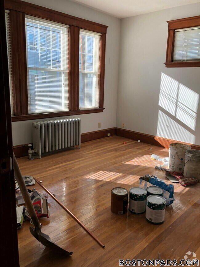 Building Photo - 12 Gene St Rental