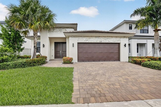 Building Photo - 4574 SW 173rd Ave