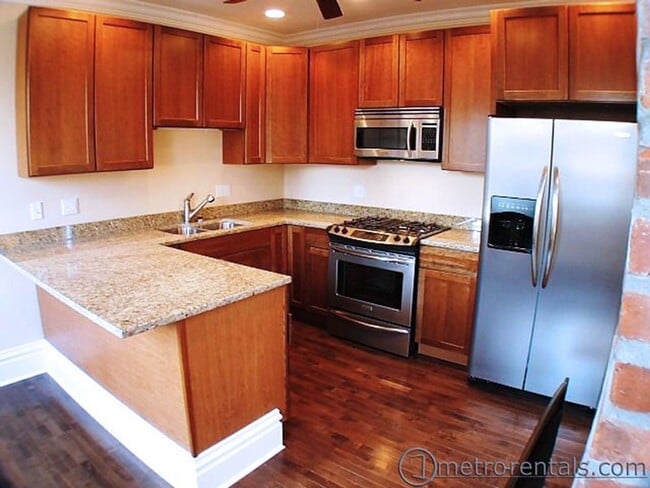 Photo - 264 E Kossuth St