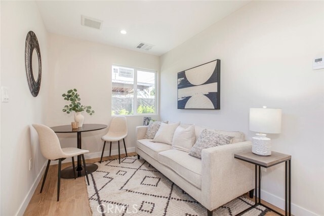 Photo - 8879 Morehart Ave