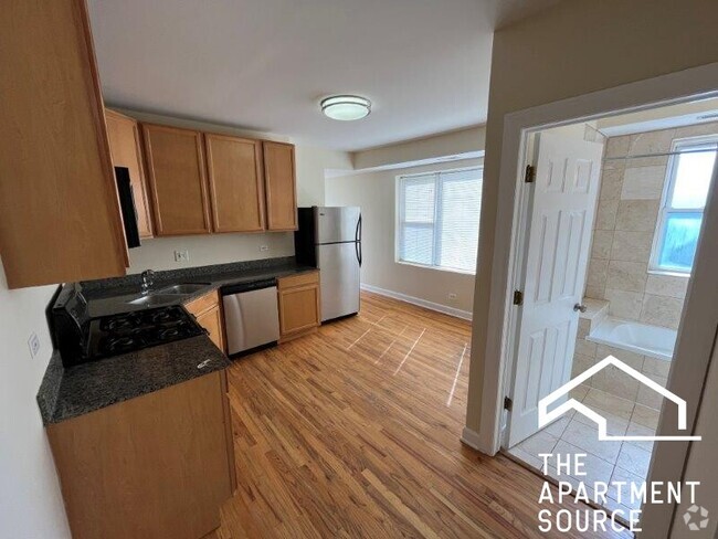 Building Photo - 4606 N Monticello Ave Unit 3N Rental