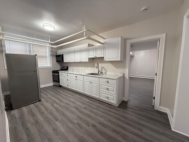 Photo - 546 Bergen Ave Unit B101