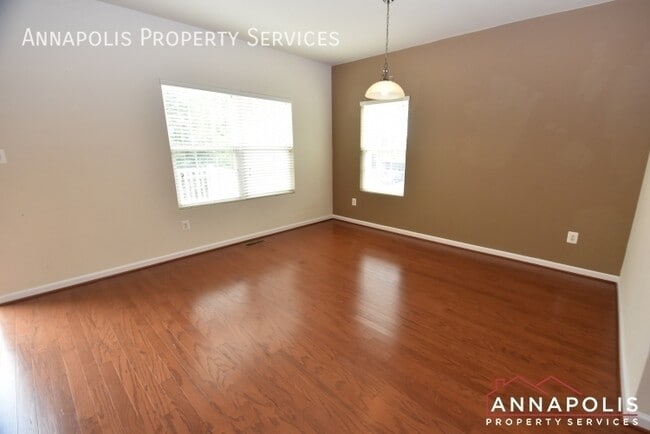 Photo - 1013 Red Clover Rd