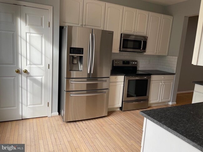 Photo - 30 Bridle Ct