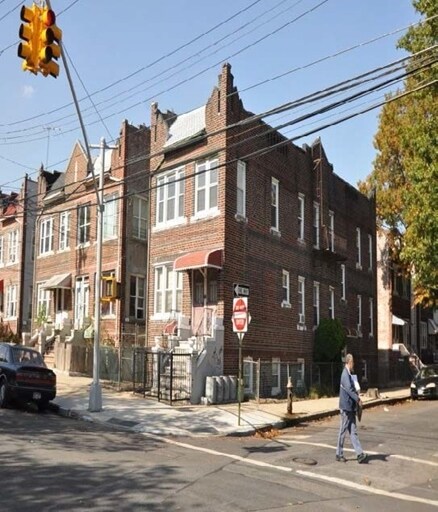 Photo - 1757 Seward Ave