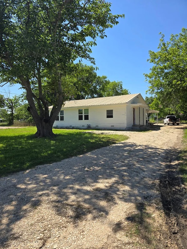 Building Photo - 811 E Navarro St