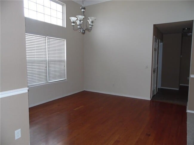 Photo - 1908 SW Marquette Rd