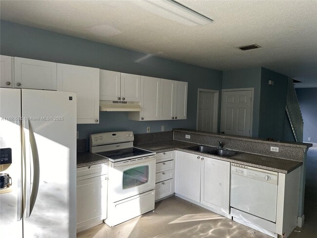 Photo - 7653 Tamarac Island Cir