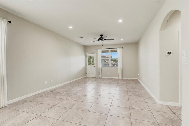 Photo - 356 Quarry Ln