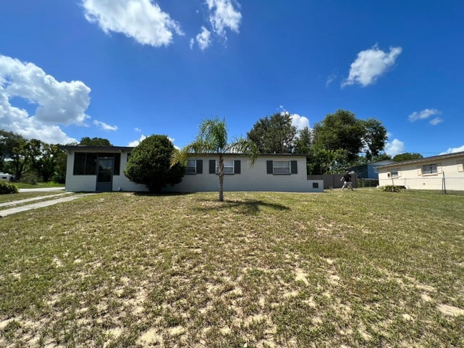 Building Photo - 804 N 5th St Rental