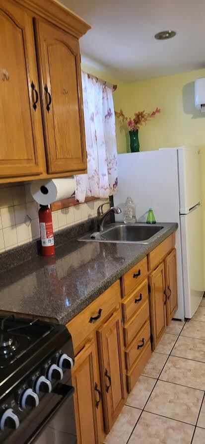 Photo - 9115 Avenue J