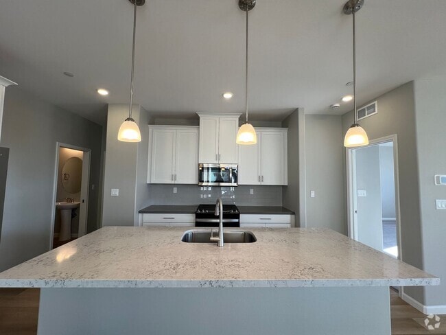 Building Photo - 4/2.5 GORGEOUS Townhome in Minden!