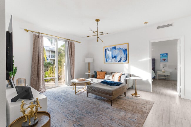 Building Photo - 255 NE 3rd Ave Unit 2408