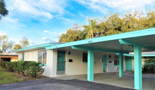 Building Photo - 6325 Gateway Ave Unit 6325