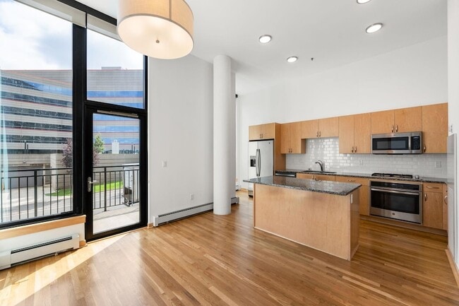 Photo - 1240 S 2nd St