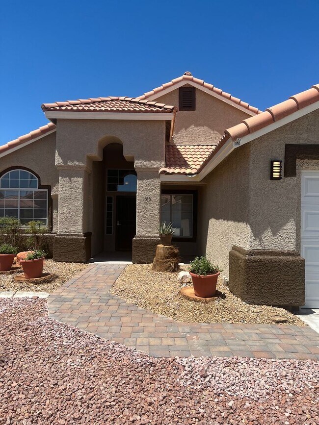 Photo - 4 Bedroom - Single Story - Great condition!