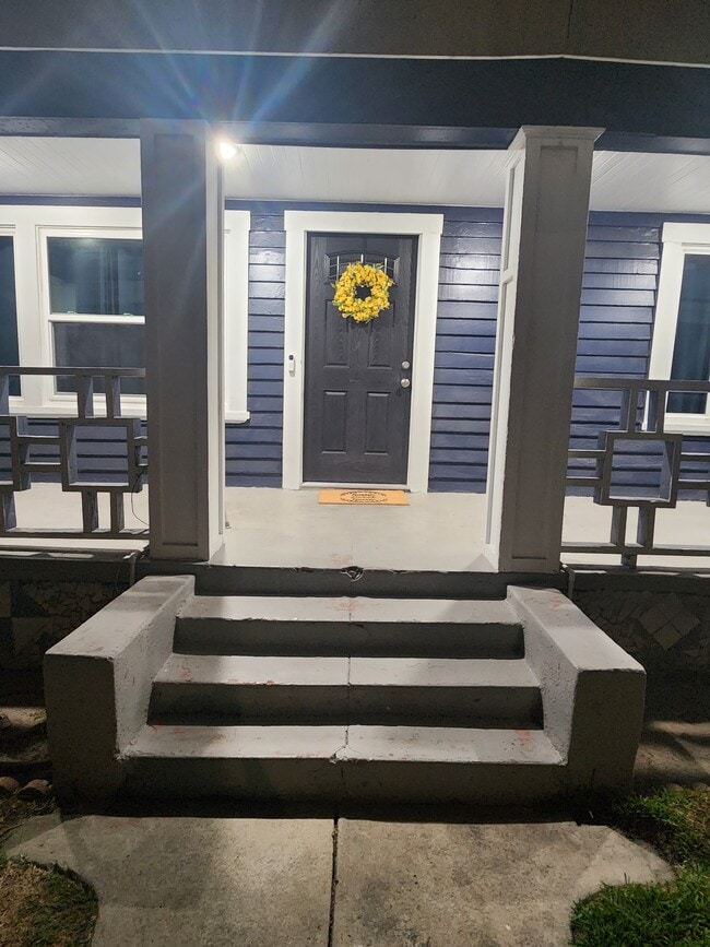 Building Photo - 4312 Walton Ave