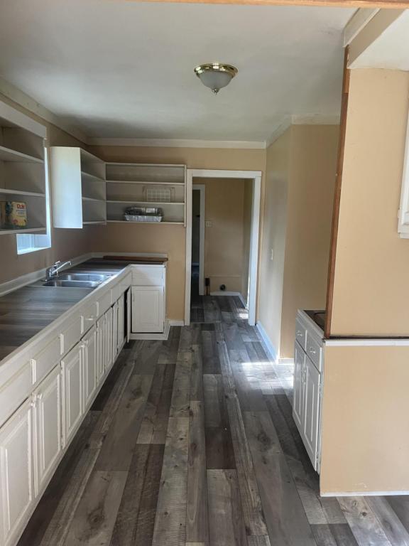 Photo - 1268 Oriole St